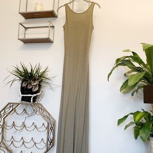 TOPSHOP Olive Maxi!